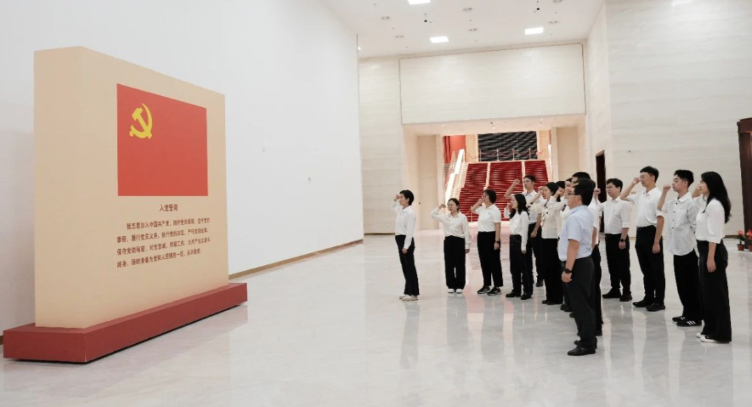 66f275ac8c6b5.jpg